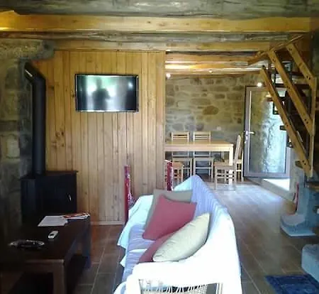 Casa Da Corga Farm stay Portela (Viana do Castelo)