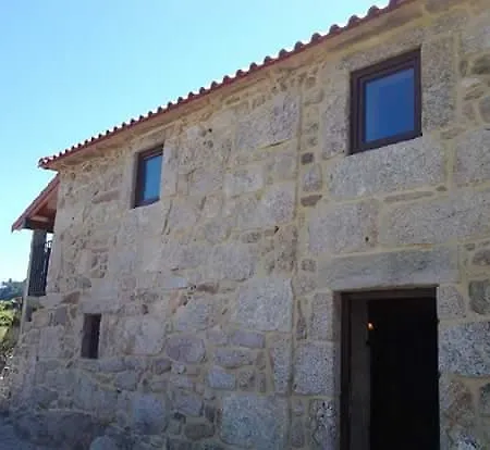 Casa Da Corga Farm stay Portela (Viana do Castelo)